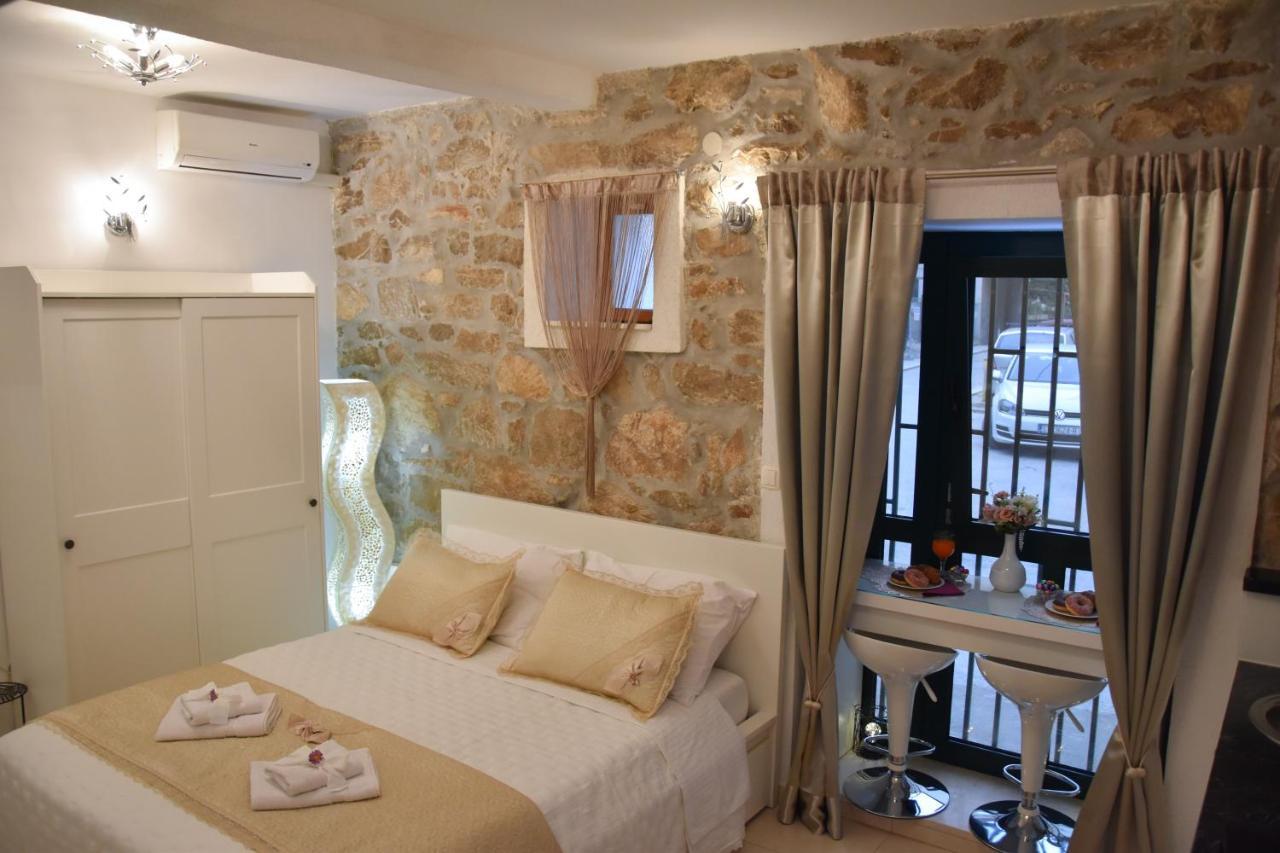 Apartments Bepina- 5 Mins From The Center Split Exterior photo